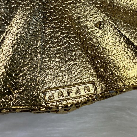 Vintage Japan Courting Couple Cameo Trinket Box - Picture 9 of 9